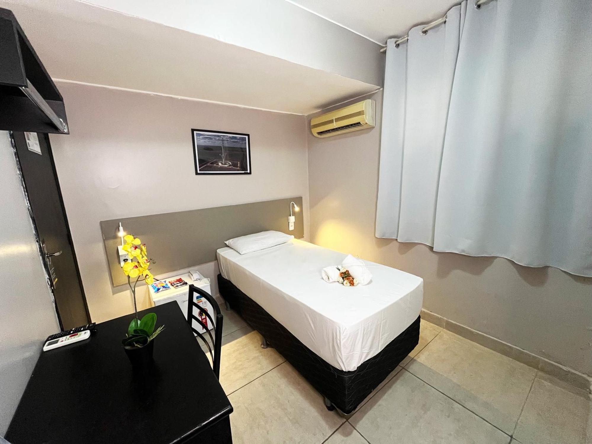Hotel Montana Aeroporto 2*
